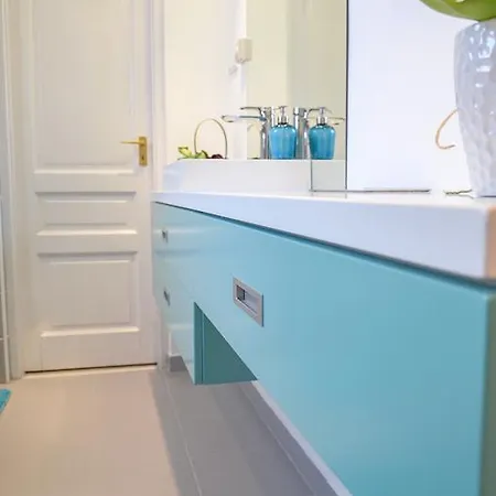 Blue Luxury Apartment